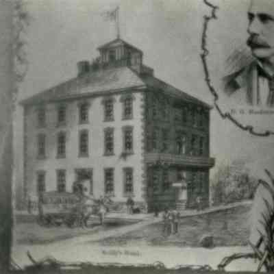 Photograph of Reilly's Hotel