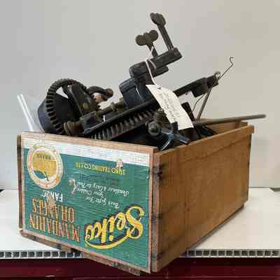 Knitting Machine