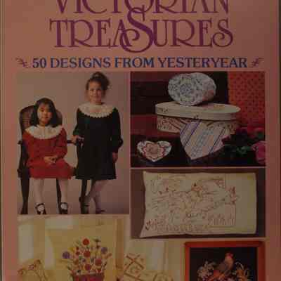 Victorian treasures / By the editors of McCall's Needlework & Crafts.