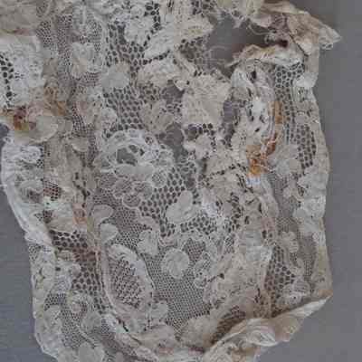 Lace Collar