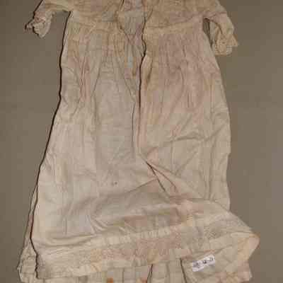 1997.48.17 back view