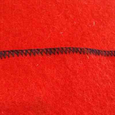 2005.32.01 edge stitching