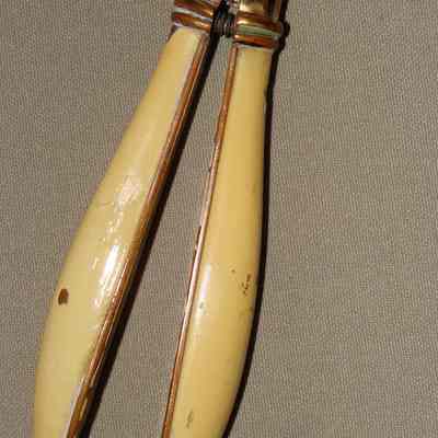 Stretcher, Glove