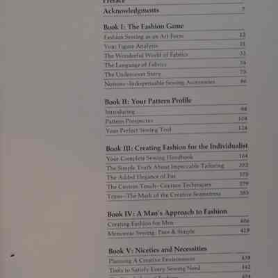 The Vogue sewing book / Elizabeth J. Musheno, Editor, Revised Edition.