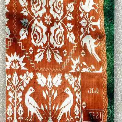 Photo 3: Photo of a Coverlet belonging to Margo Smith. The back view of the portion of the coverlet seen in photo 2.