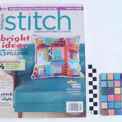 Quilting Arts Magazine: Stitch: Creating With Fabric & Thread