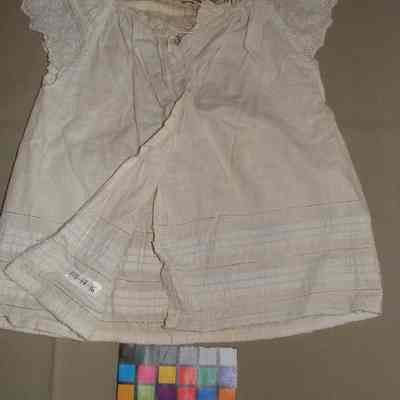 1997.48.16 back side view