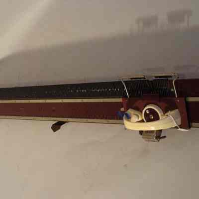 1997.20.01 c handle top view