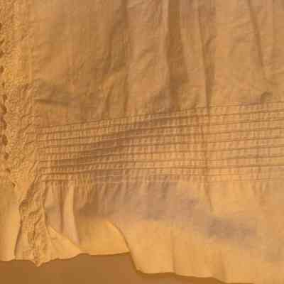 detail at bottom of dress
