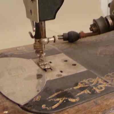 "Gold Medal" sewing machine