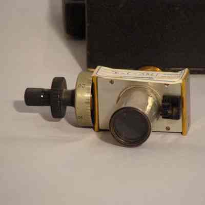 Magnification Device-Magnifier