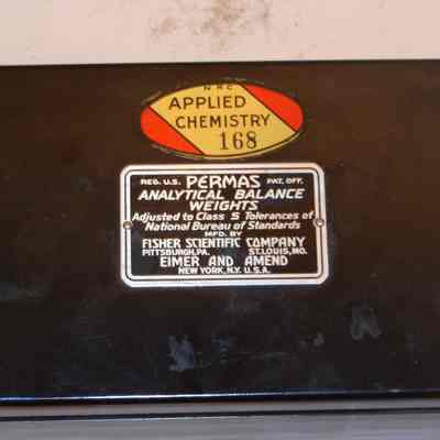 Fisher Analytical Balance