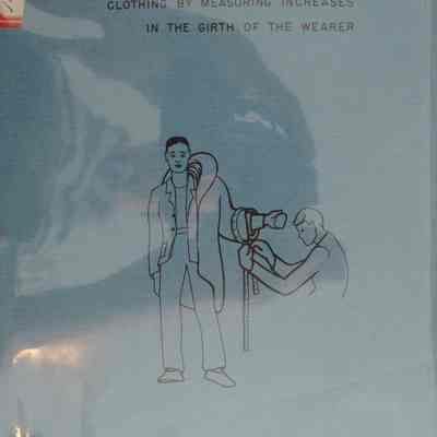 Estimation of the thermal insulation of clothing by measuring increases in the girth of the wearer.