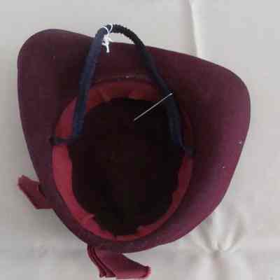 2007.20.01 bottom view with strap.