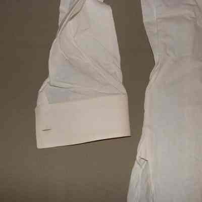 2001.21.02 cuff view