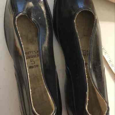 Men's rubber overshoes