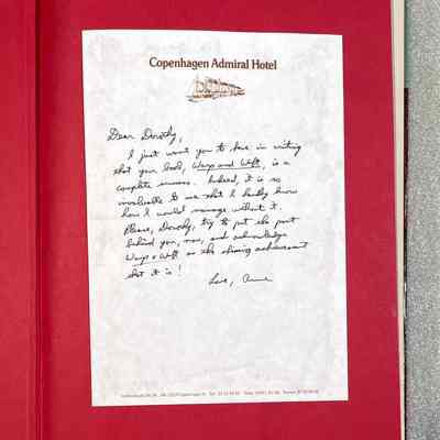Warp and Weft - Inside Cover: Letter to Dorothy from Anne glue to the inside of the front cover.