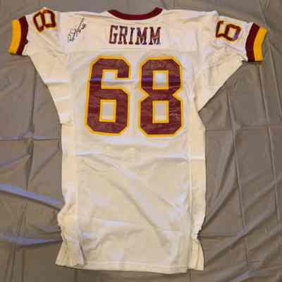 Grimm, Russ