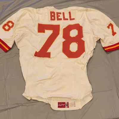 Bell, Bobby