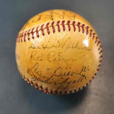 1941 Brooklyn Dodgers; Reese, Durocher, Camilli, Wyatt, Reiser, Walker, Dressen, Davis and others
