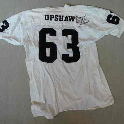 Upshaw, Gene