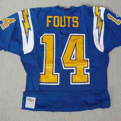 Fouts, Dan