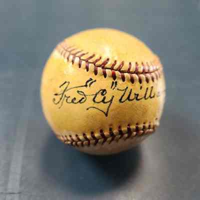 Williams, Fred "Cy"