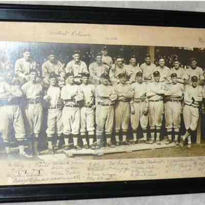 1911 Giants; 23 players including Rube Marquard, Charlie Faust (the bug), Christy Mathewson, Arthur Fletcher, John McGraw, Fred Snodgrass, Fred Merkle, and others