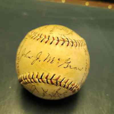 1924 Giants; McGraw, Frisch, Terry, Wilson, Lindstrom, Jennings, Southworth, Kelly and many more