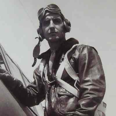 Major Louis Frank USMC: Highly Decorated WW2 and Korean Conflict Aviator