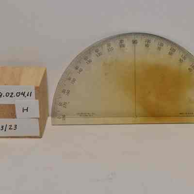 Plastic Angular compass