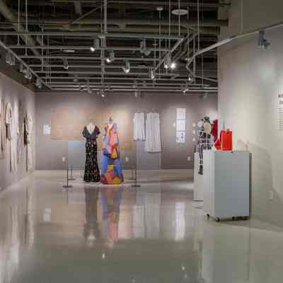 Welch Street Complex #1 The Fashion Experience