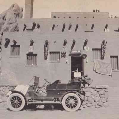 Photograph, Black-and-White