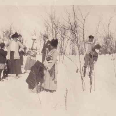 [On the trail to] Moose Pond, Mch 11, 1911