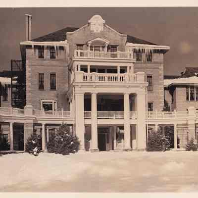Photograph, Black-and-White