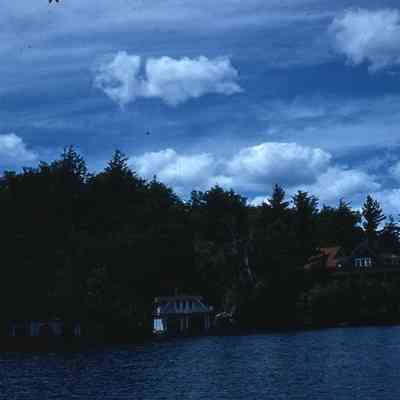 Lodge Near Wawbeek