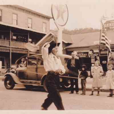 Photograph, Black-and-White