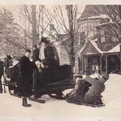 Picnic to Pine Pond