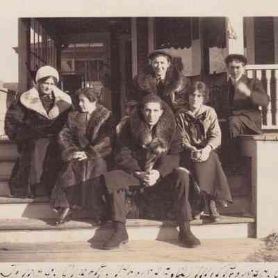 Mrs Jones, Clark, Prowse (2) Mrs Prowse, Gais, Ruth