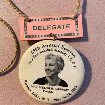 Badge, Identification