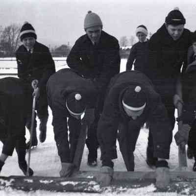 New Fellows Clean Rinks