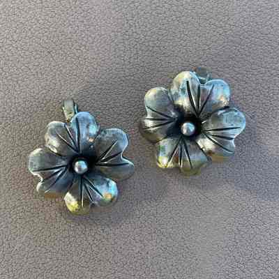 Earring