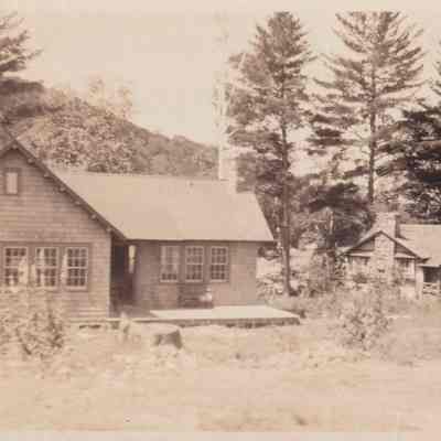 Bungalow B and Babcock Cottage