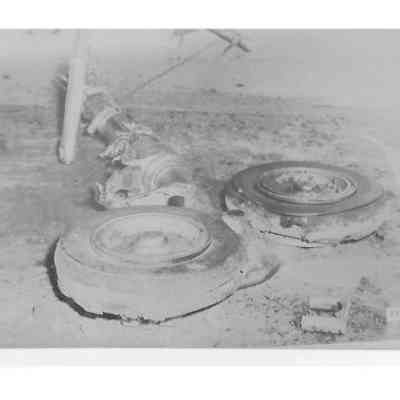 201 landing gear failure - accident Damage - shows wheels on ground