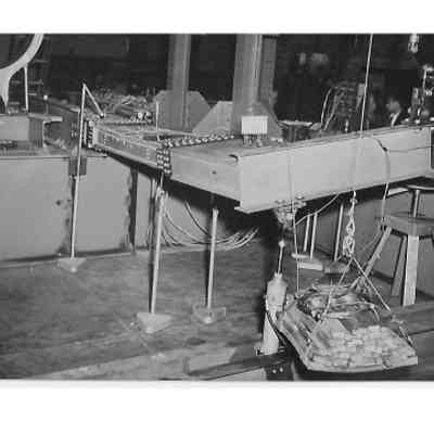 201 landing gear failure - accident Damage - image 4