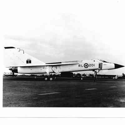 Back and White photo of Arrow RL-201 on the Ground - full right side image