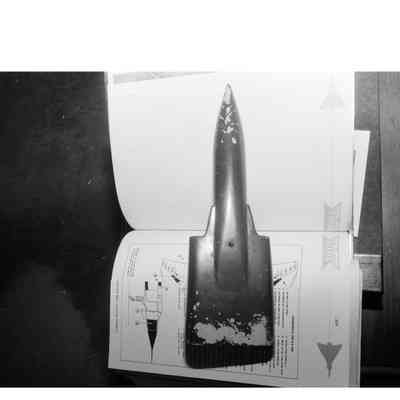 Arrow model - taken from above - showing bottom