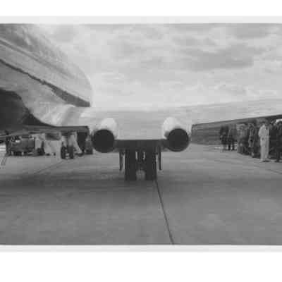 Jetliner image, view of starboard engines from the rear