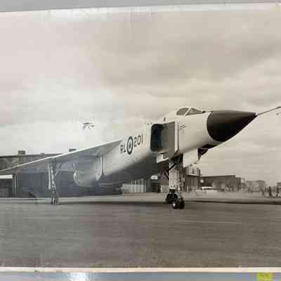 3/4 view of Arrow RL.201