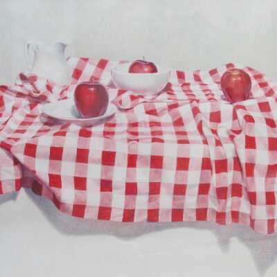 Checked Cloth with Apples